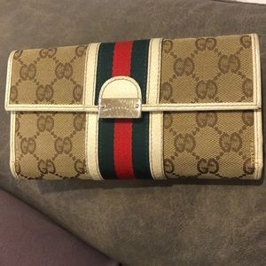 Gucci wallet
